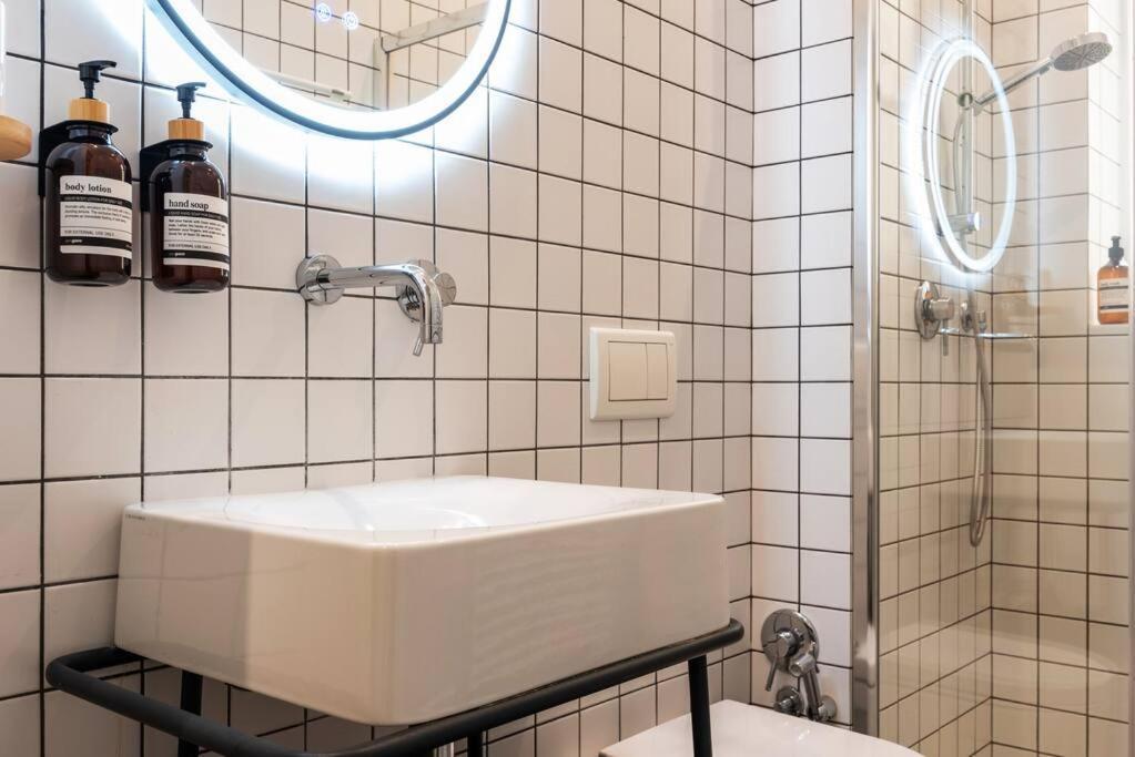 Casa Naba, Bilocale In China Town Apartment Милано Екстериор снимка