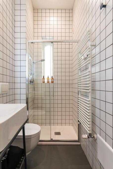 Casa Naba, Bilocale In China Town Apartment Милано Екстериор снимка